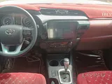 Toyota Hilux SR5 2025